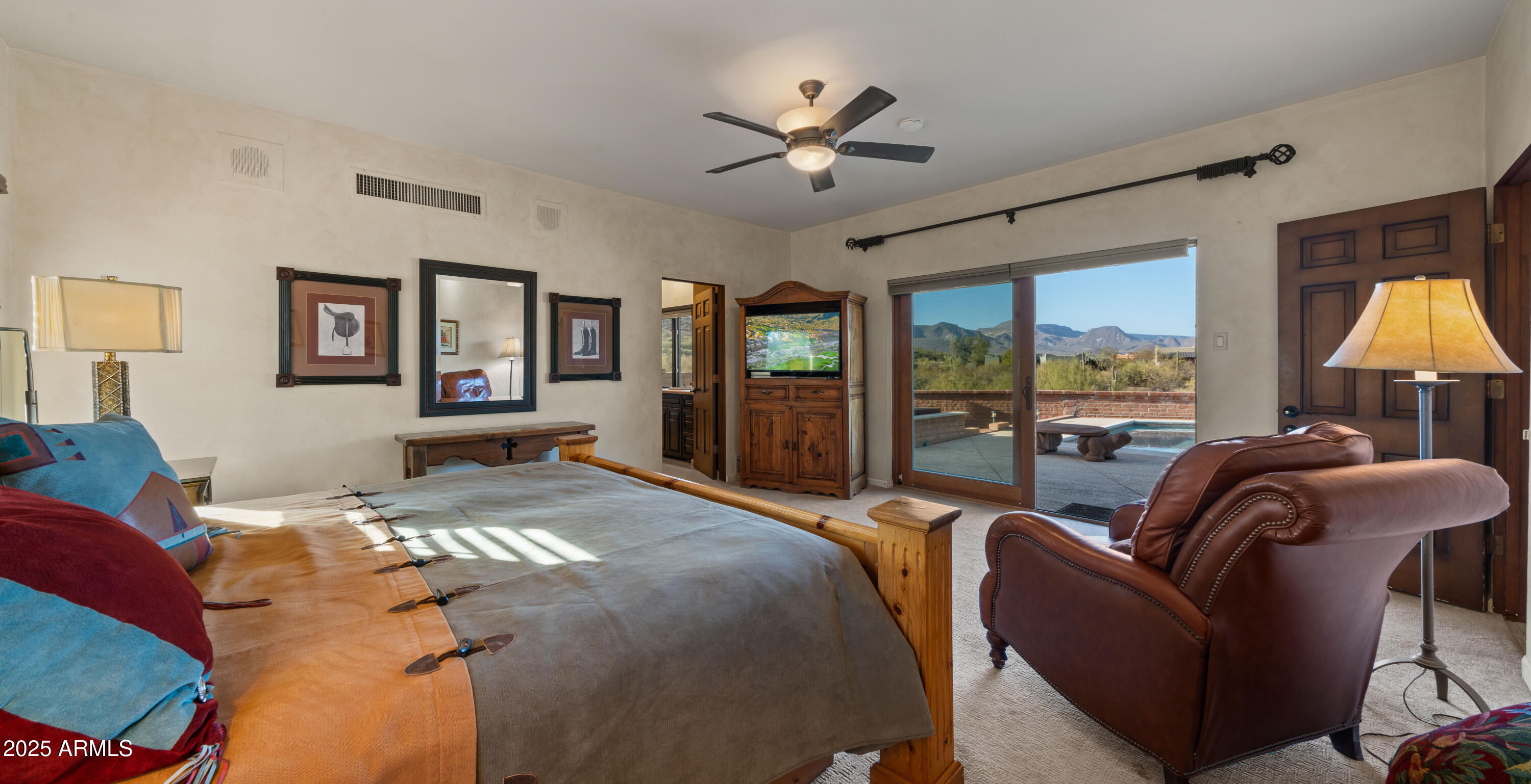 5480 E DESERT CREEK Lane