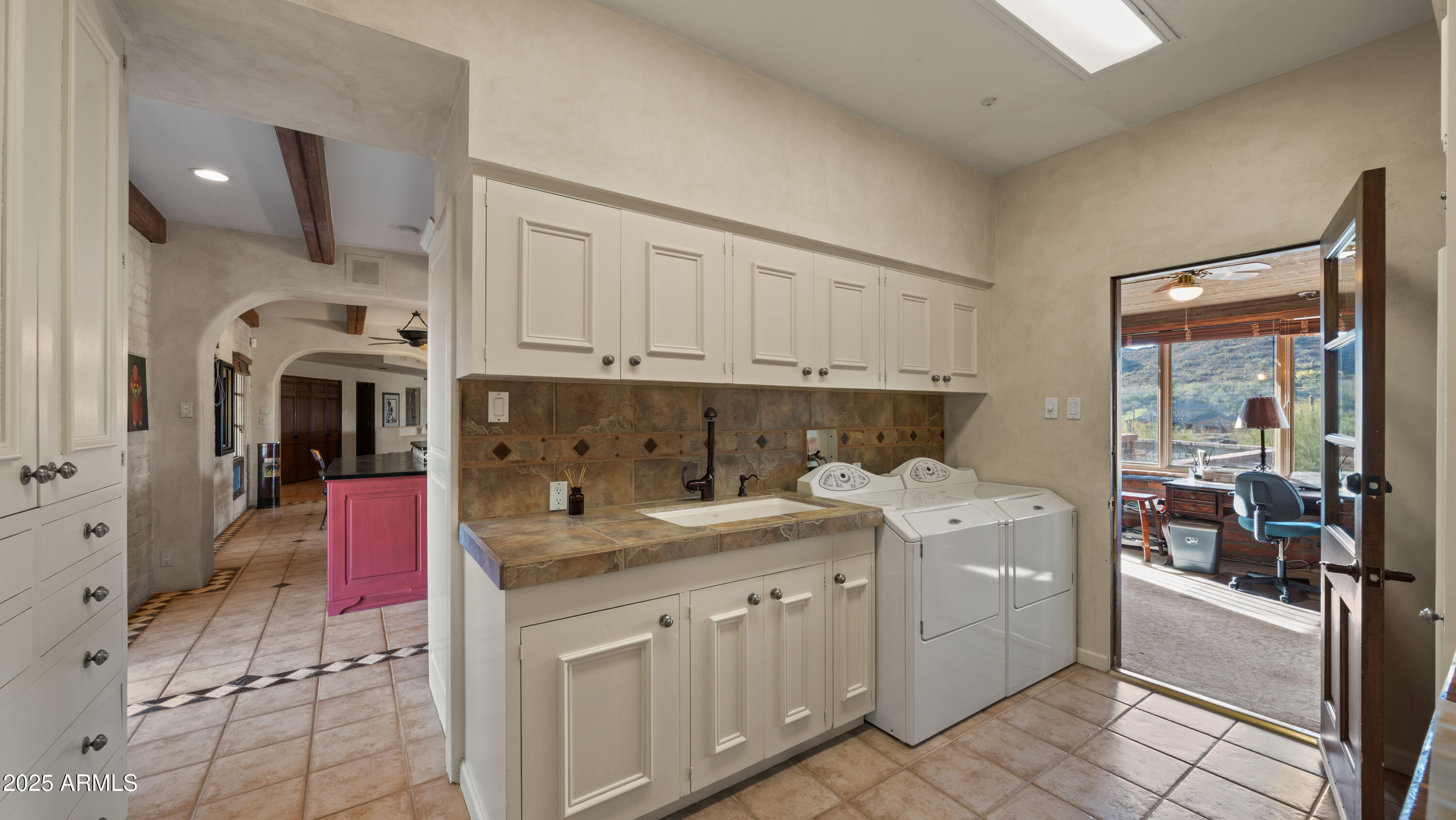 5480 E DESERT CREEK Lane
