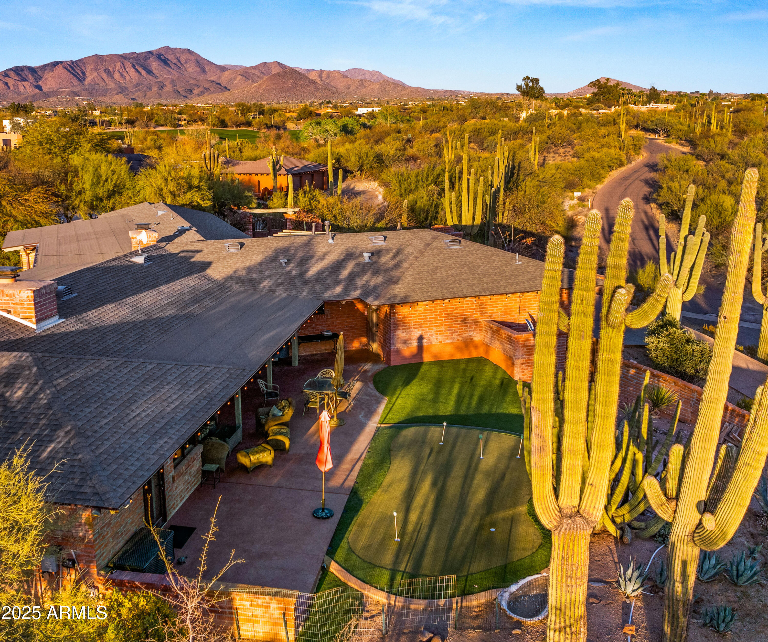 5480 E DESERT CREEK Lane