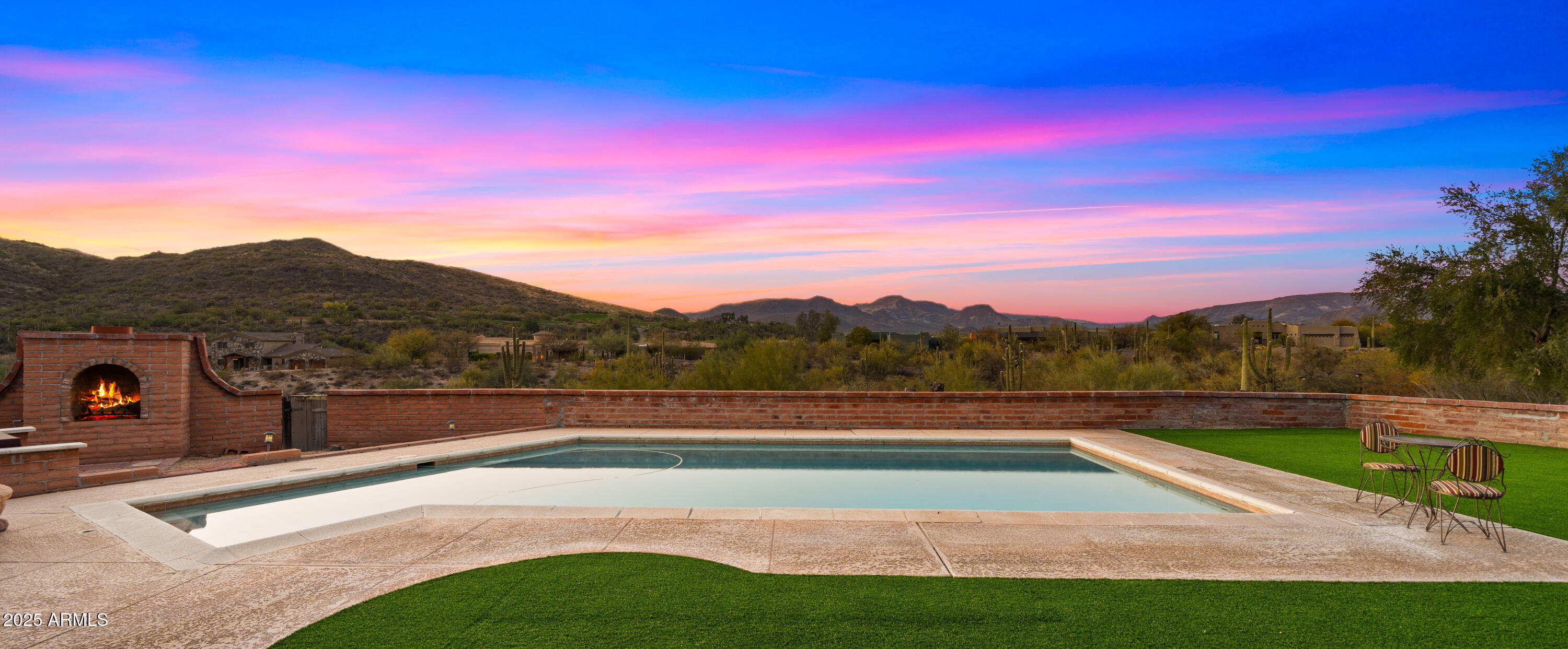 5480 E DESERT CREEK Lane