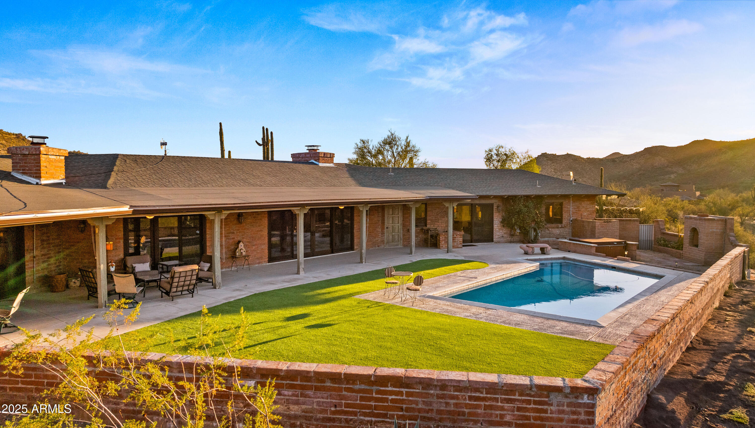 5480 E DESERT CREEK Lane