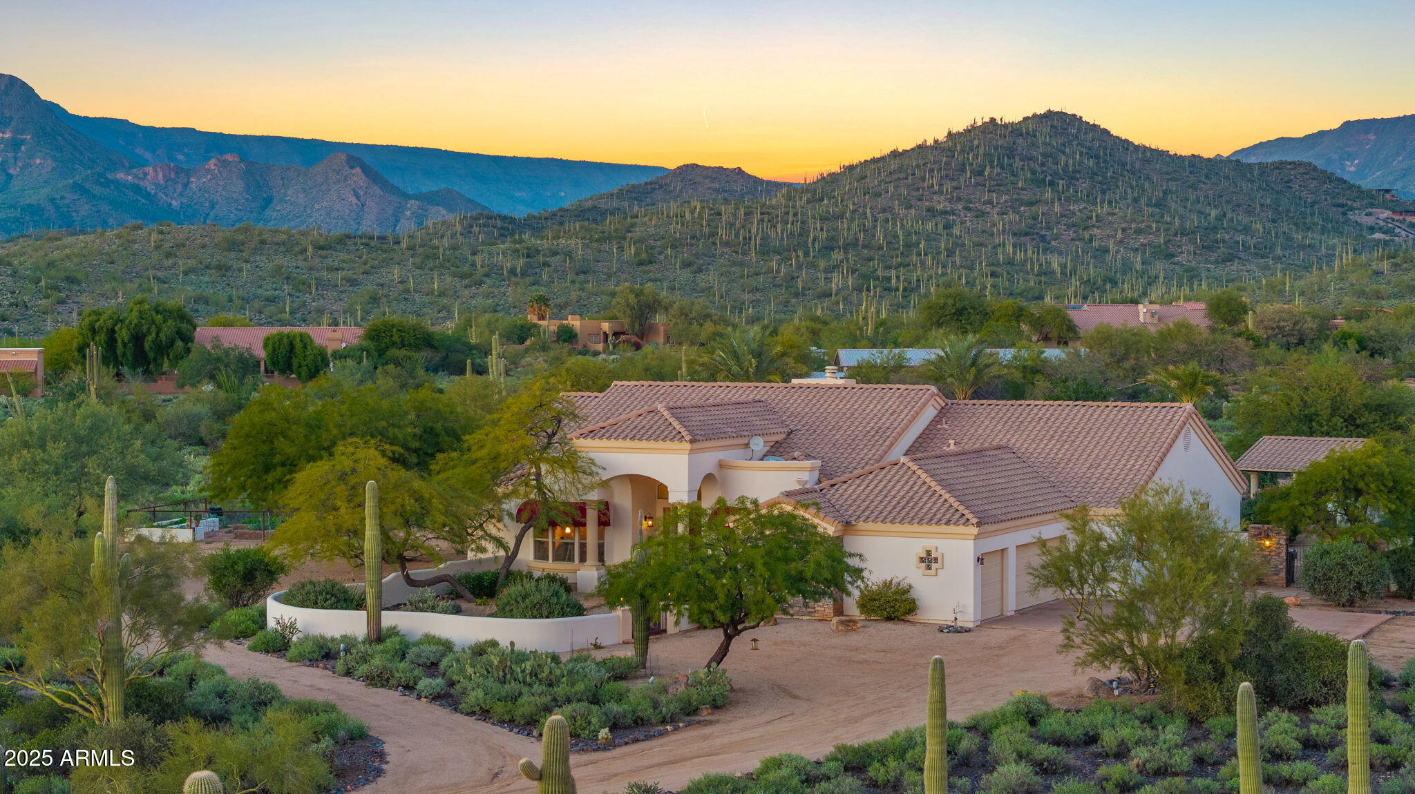 5910 E Cielo Run S S