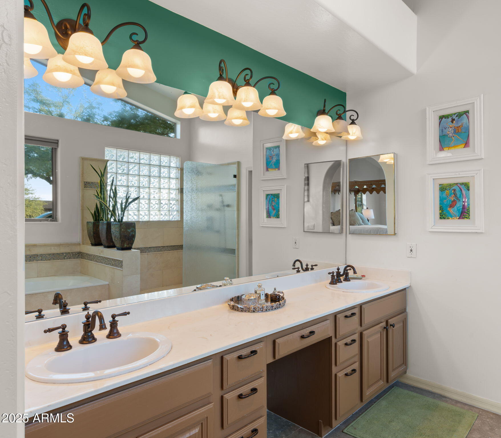 5910 E Cielo Run S S