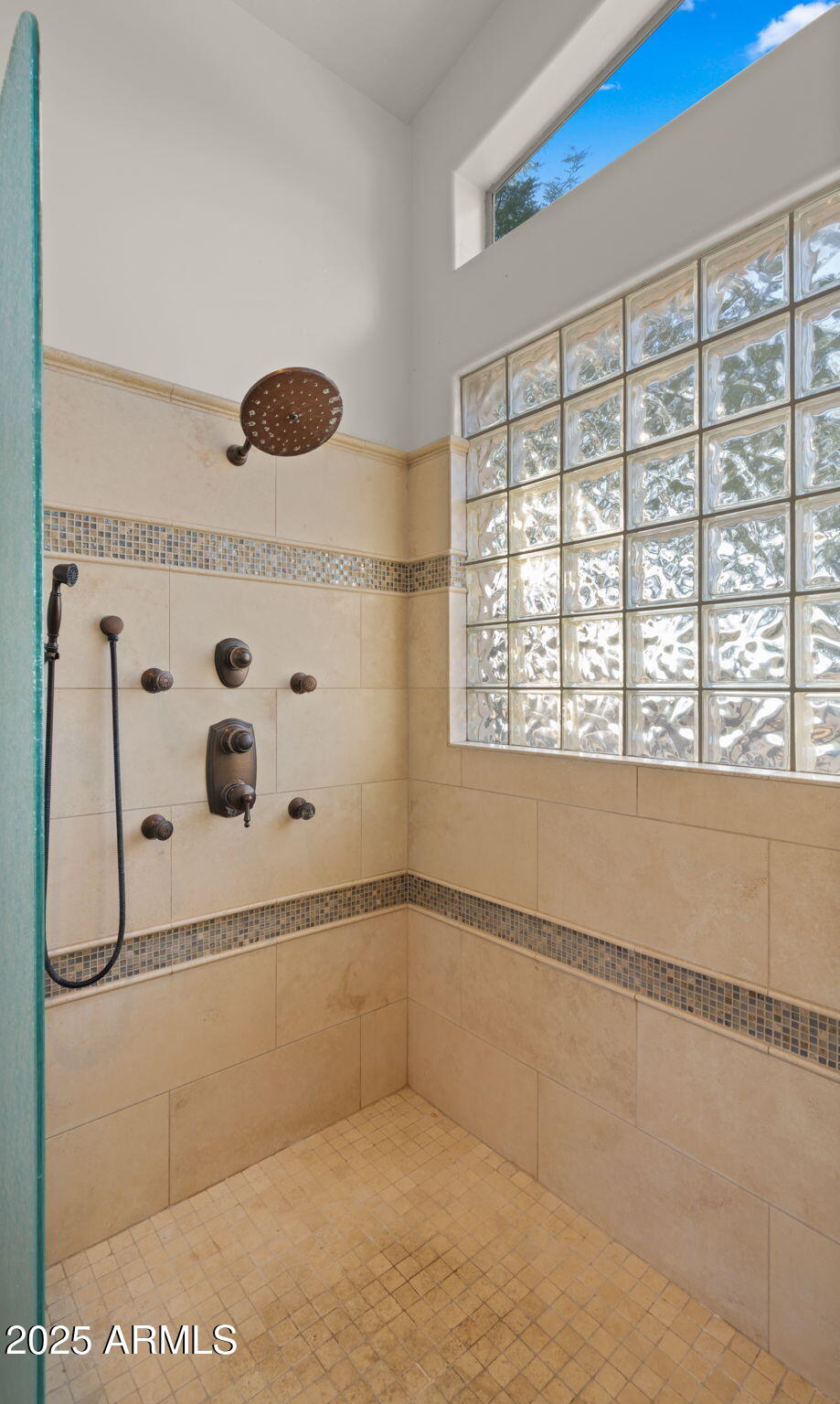 5910 E Cielo Run S S