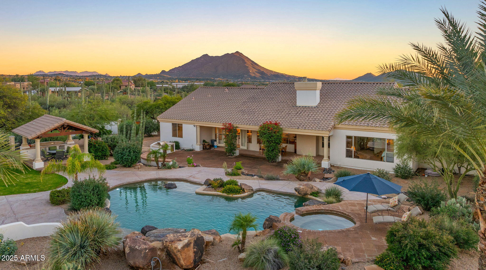 5910 E Cielo Run S S