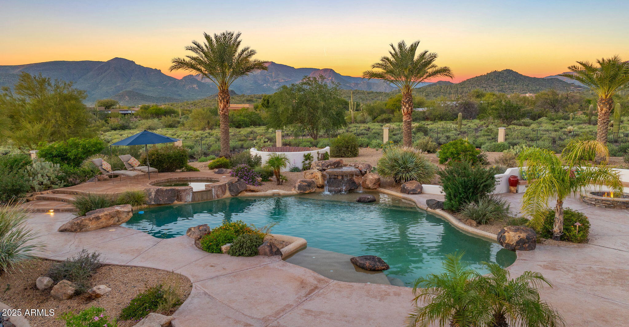 5910 E Cielo Run S S