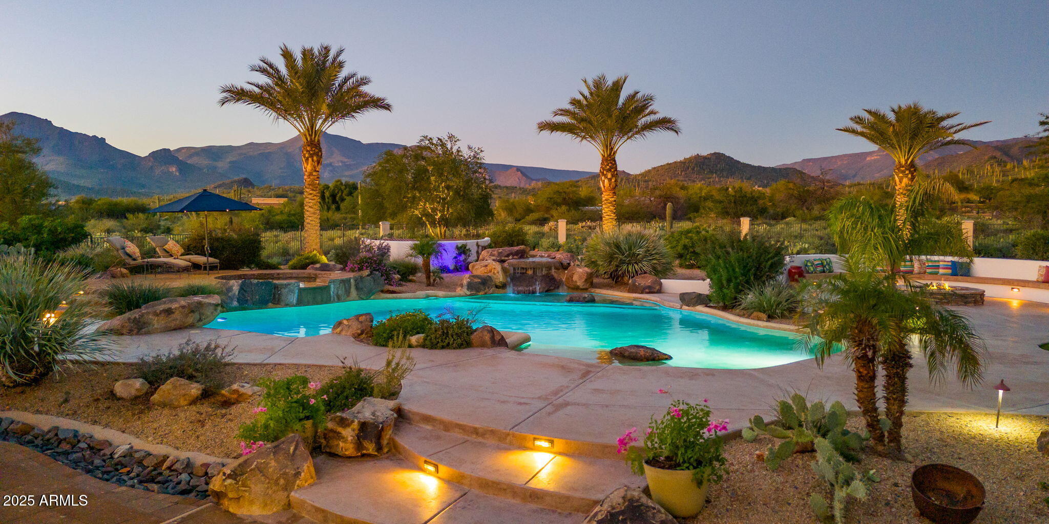 5910 E Cielo Run S S