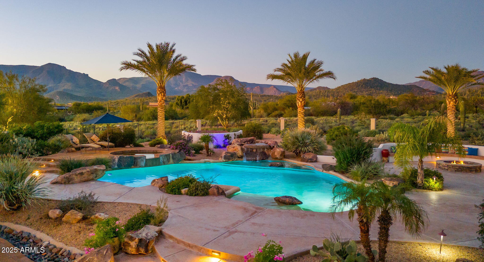 5910 E Cielo Run S S