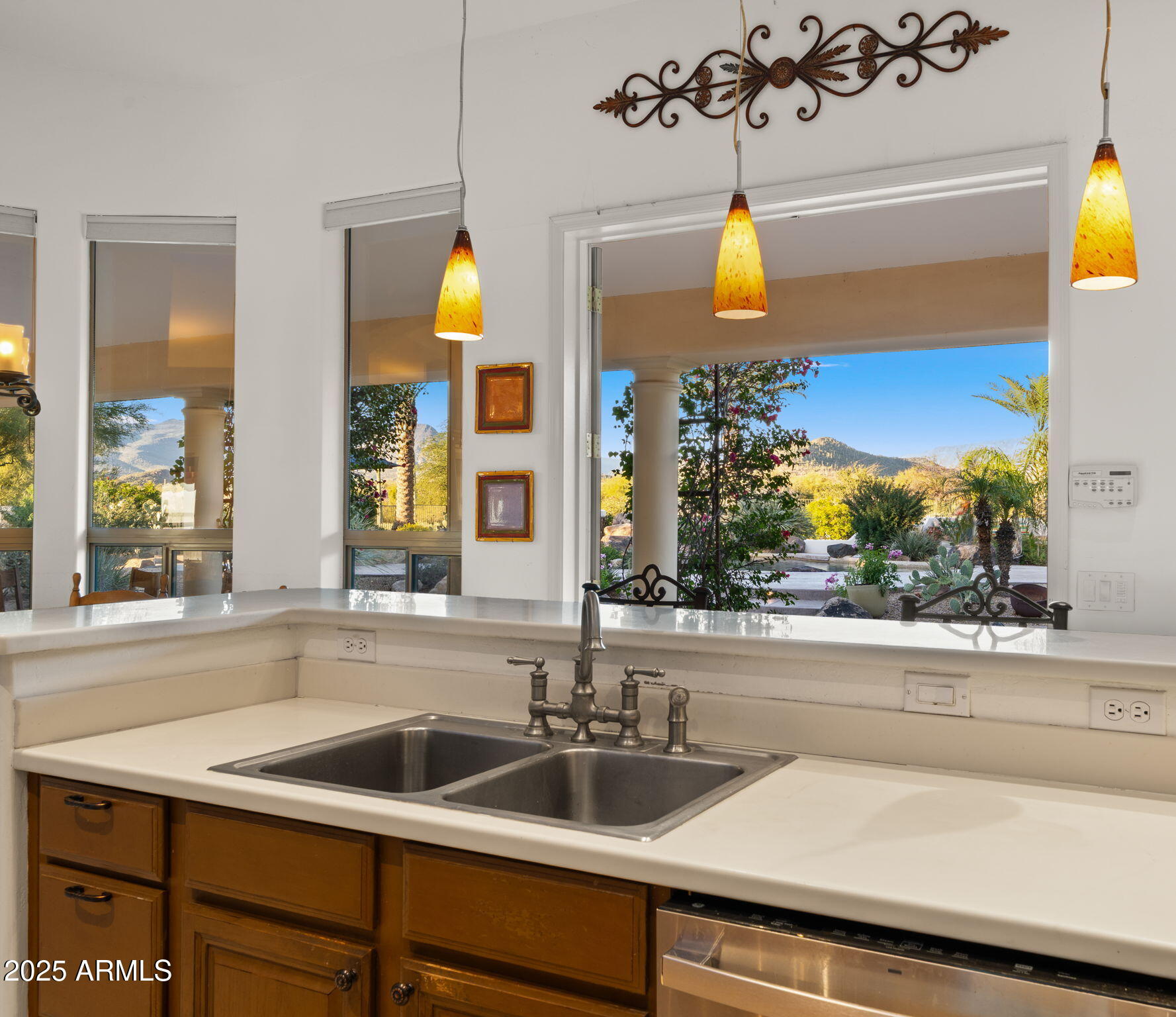 5910 E Cielo Run S S