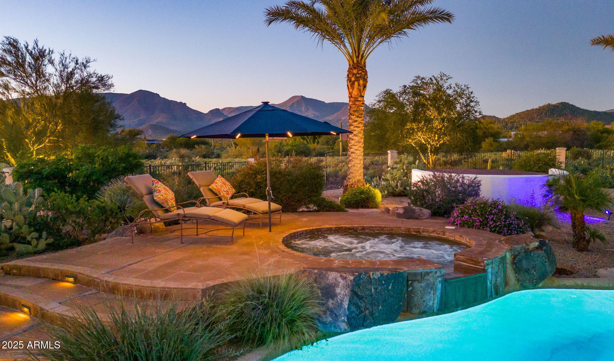 5910 E Cielo Run S S