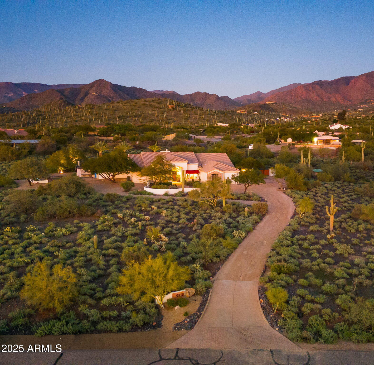 5910 E Cielo Run S S