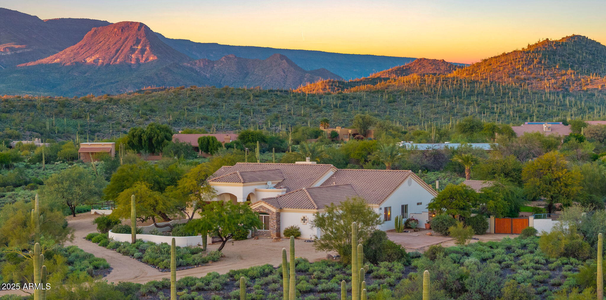 5910 E Cielo Run S S