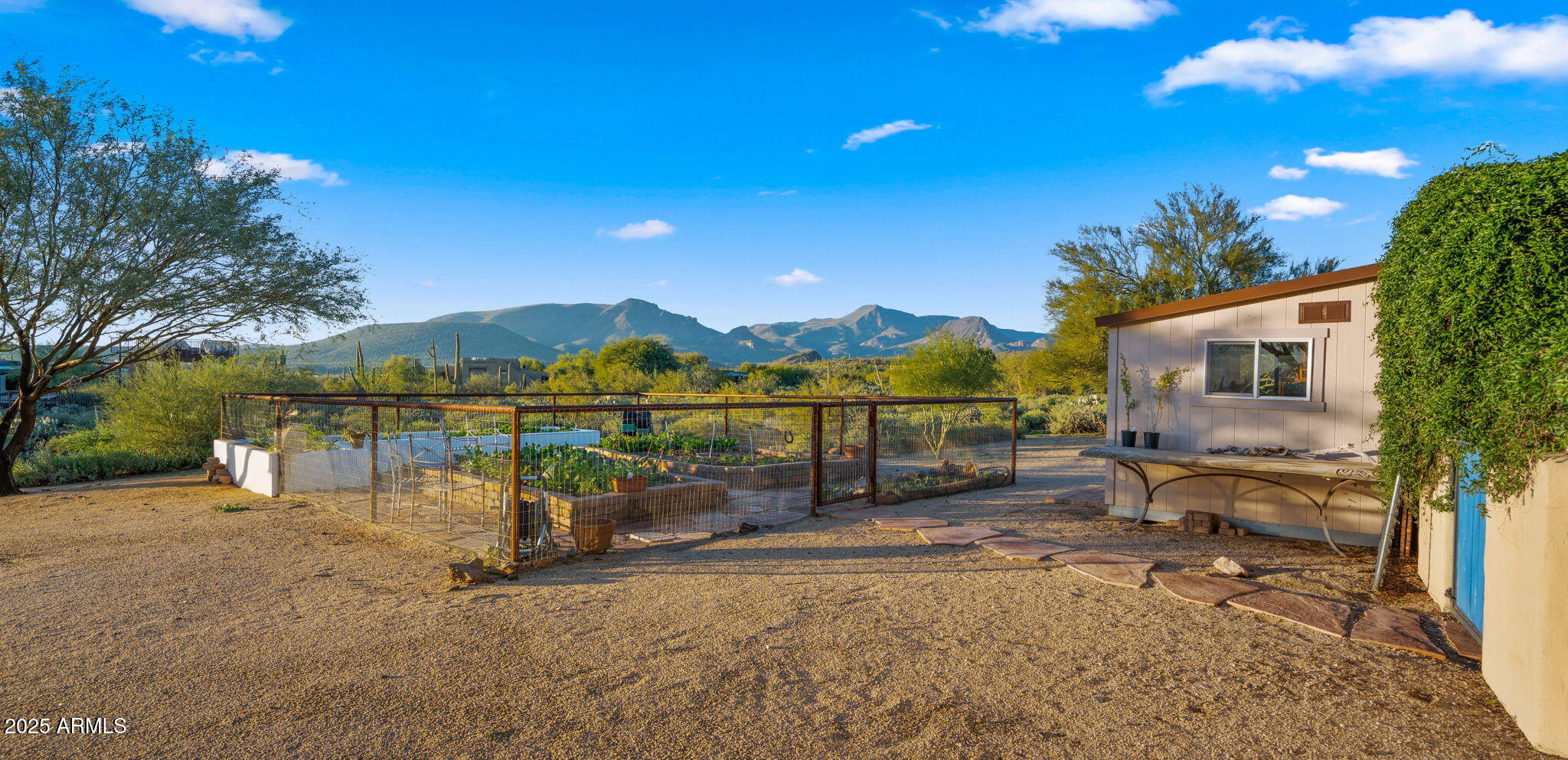 5910 E Cielo Run S S