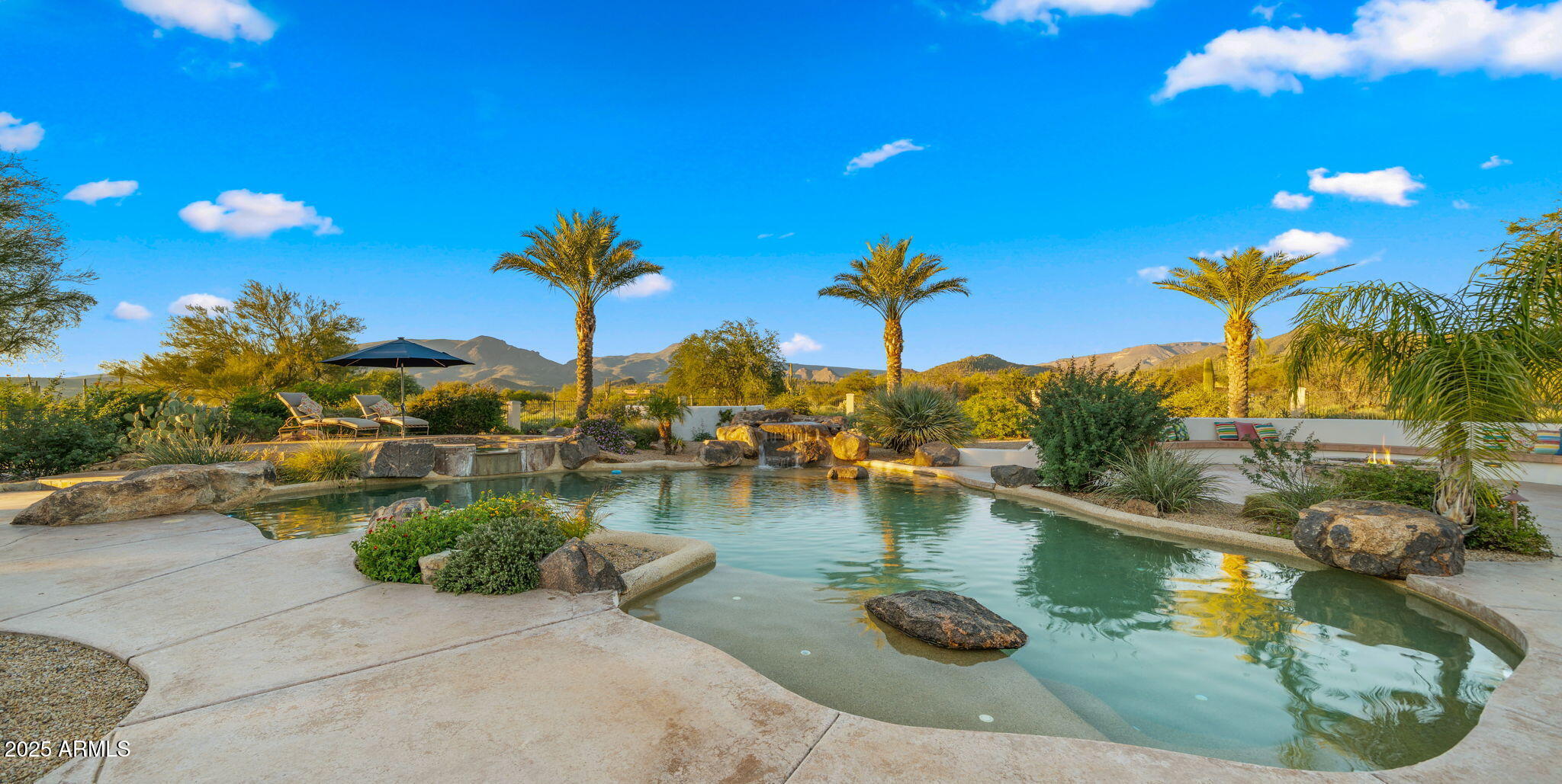 5910 E Cielo Run S S