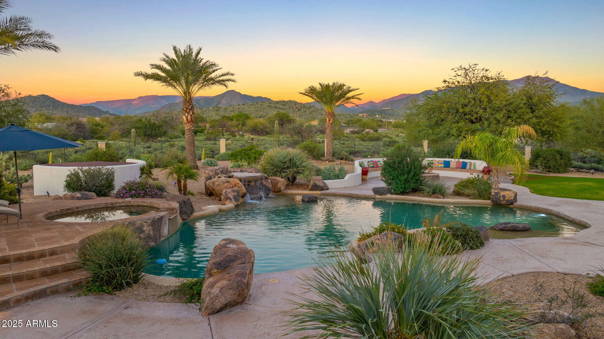 5910 E Cielo Run S S