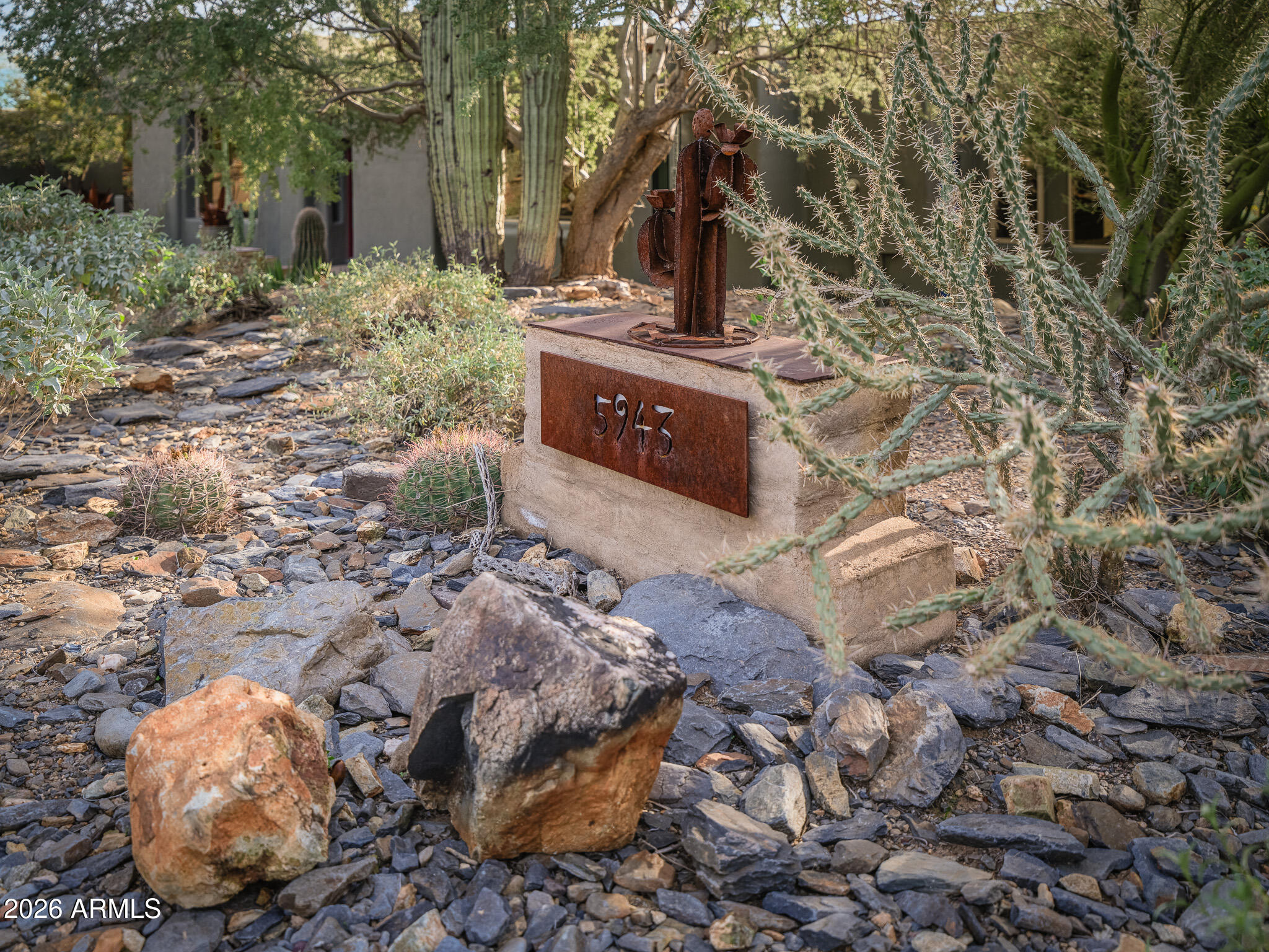 5943 E CAREFREE MOUNTAIN Drive