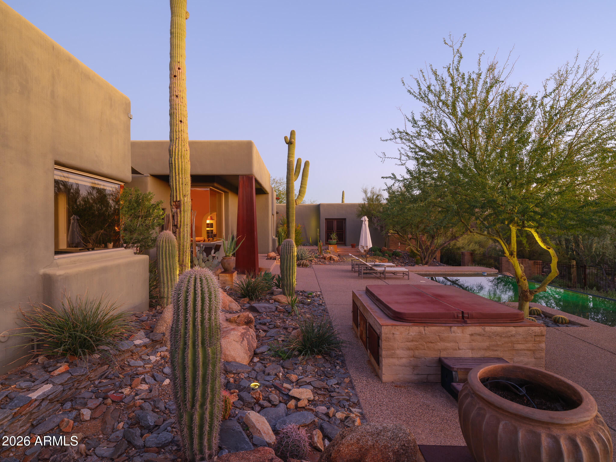 5943 E CAREFREE MOUNTAIN Drive