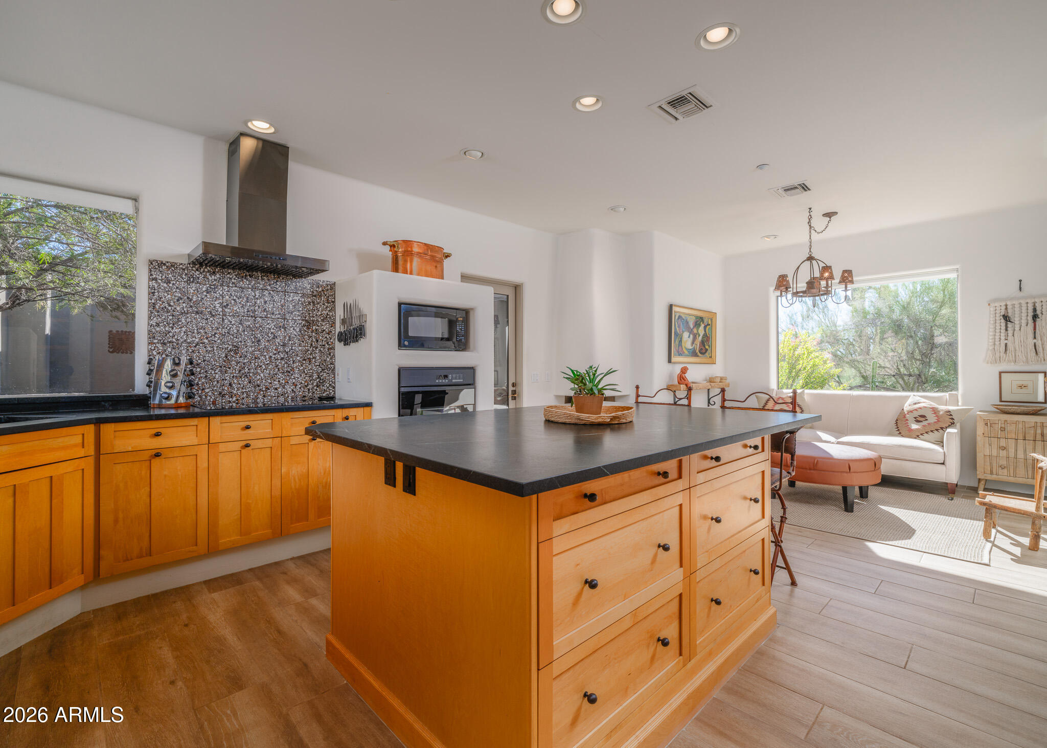 5943 E CAREFREE MOUNTAIN Drive