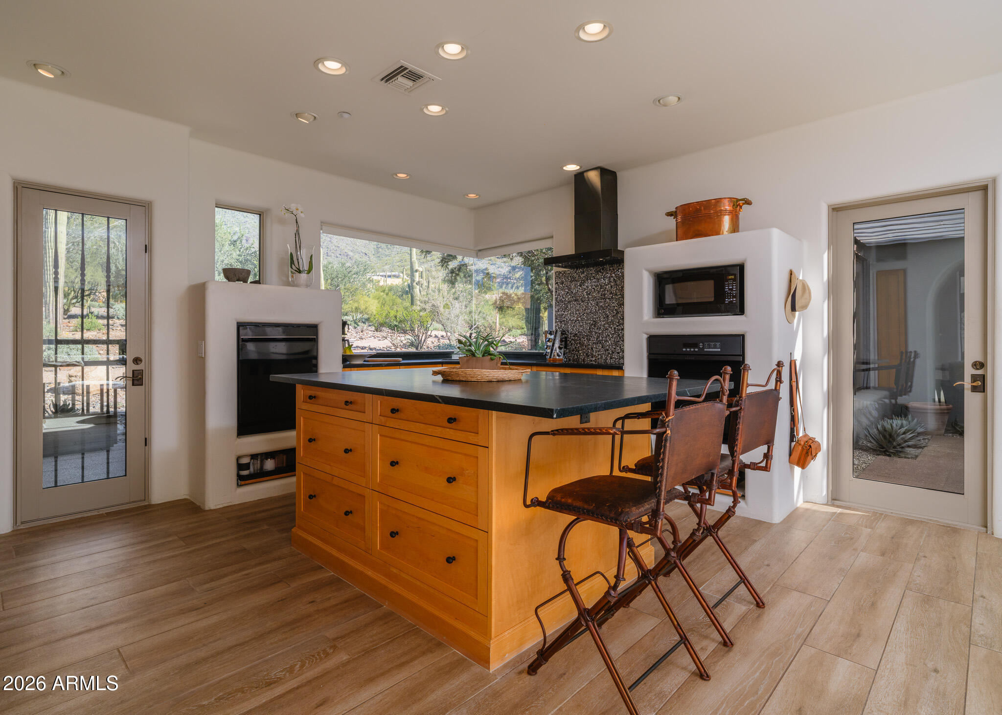 5943 E CAREFREE MOUNTAIN Drive