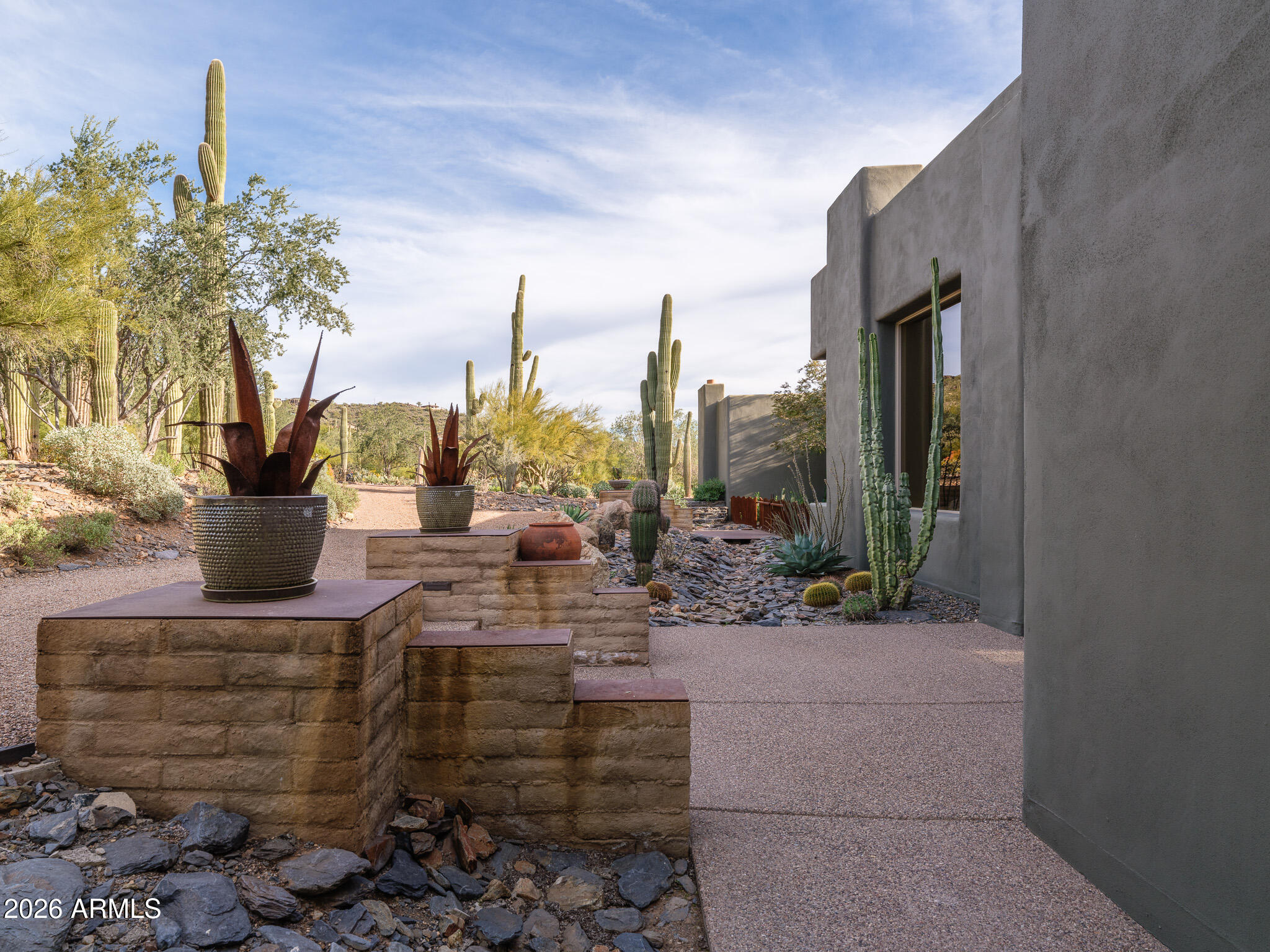 5943 E CAREFREE MOUNTAIN Drive