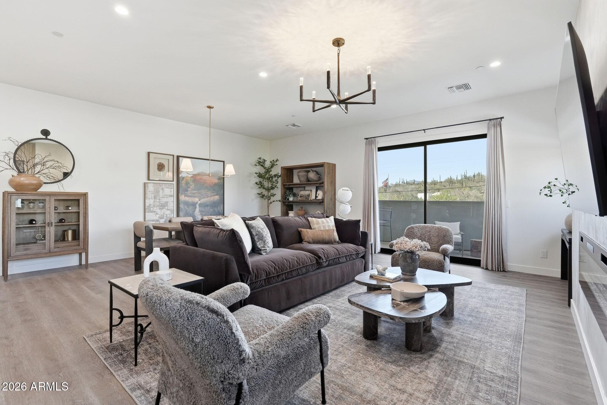 6525 E CAVE CREEK Road Unit: 105