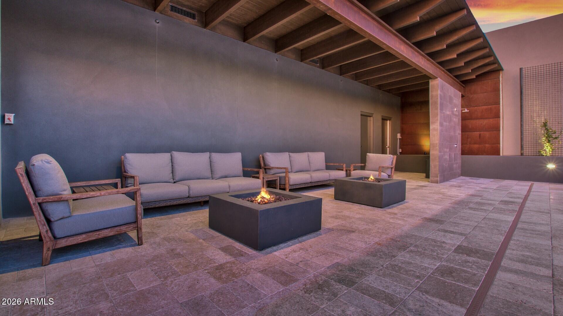 6525 E CAVE CREEK Road Unit: 105