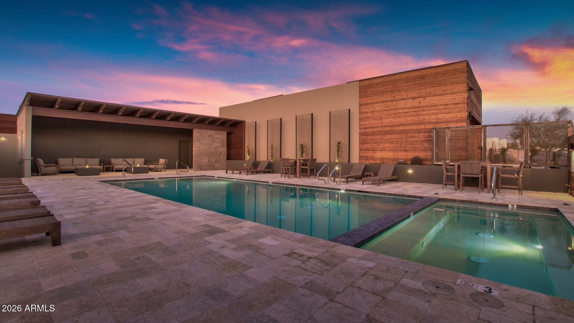 6525 E CAVE CREEK Road Unit: 105