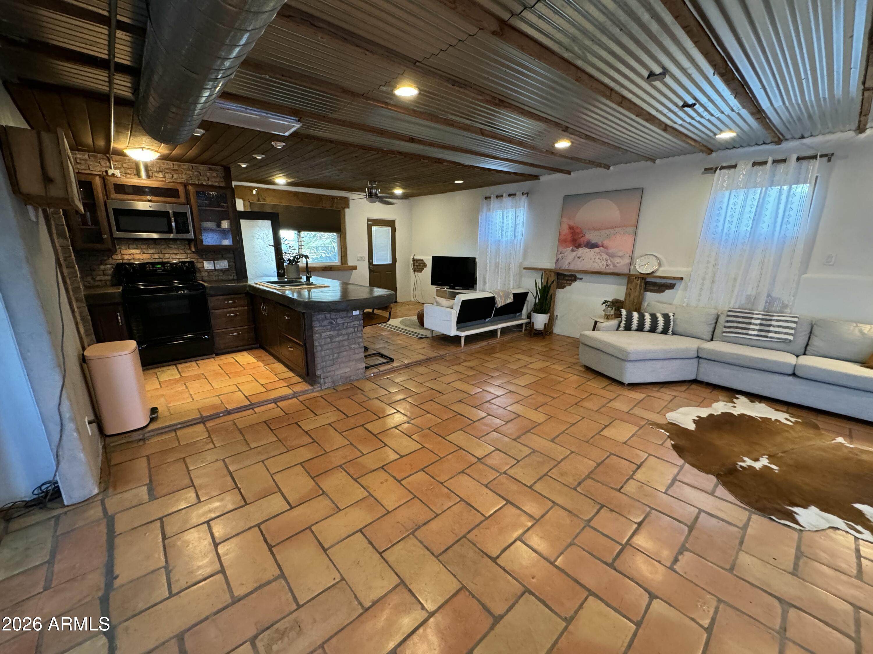 1935 E Joy Ranch Road