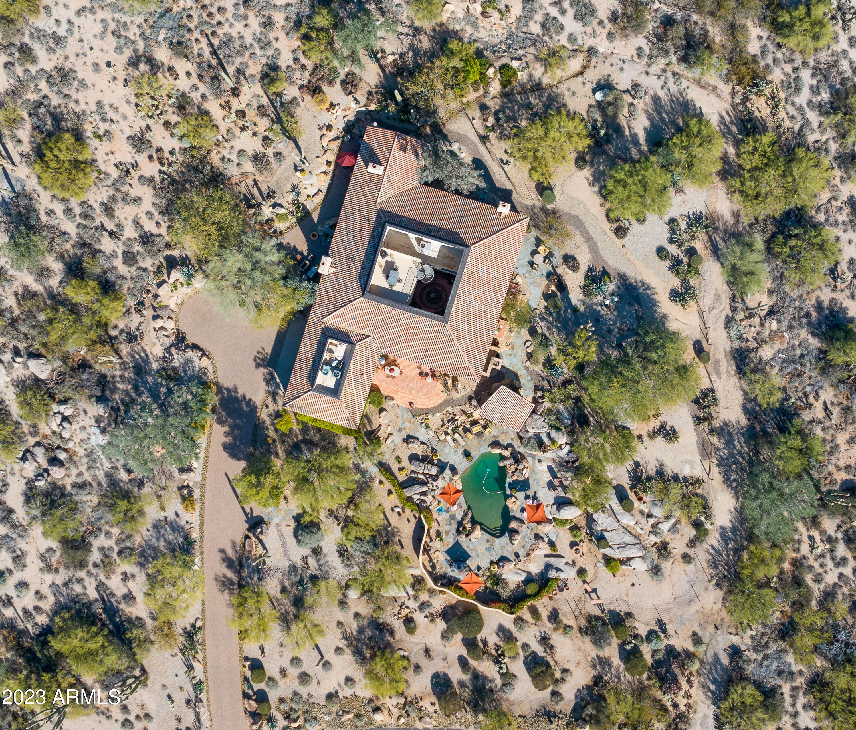 35035 N WHILEAWAY Road