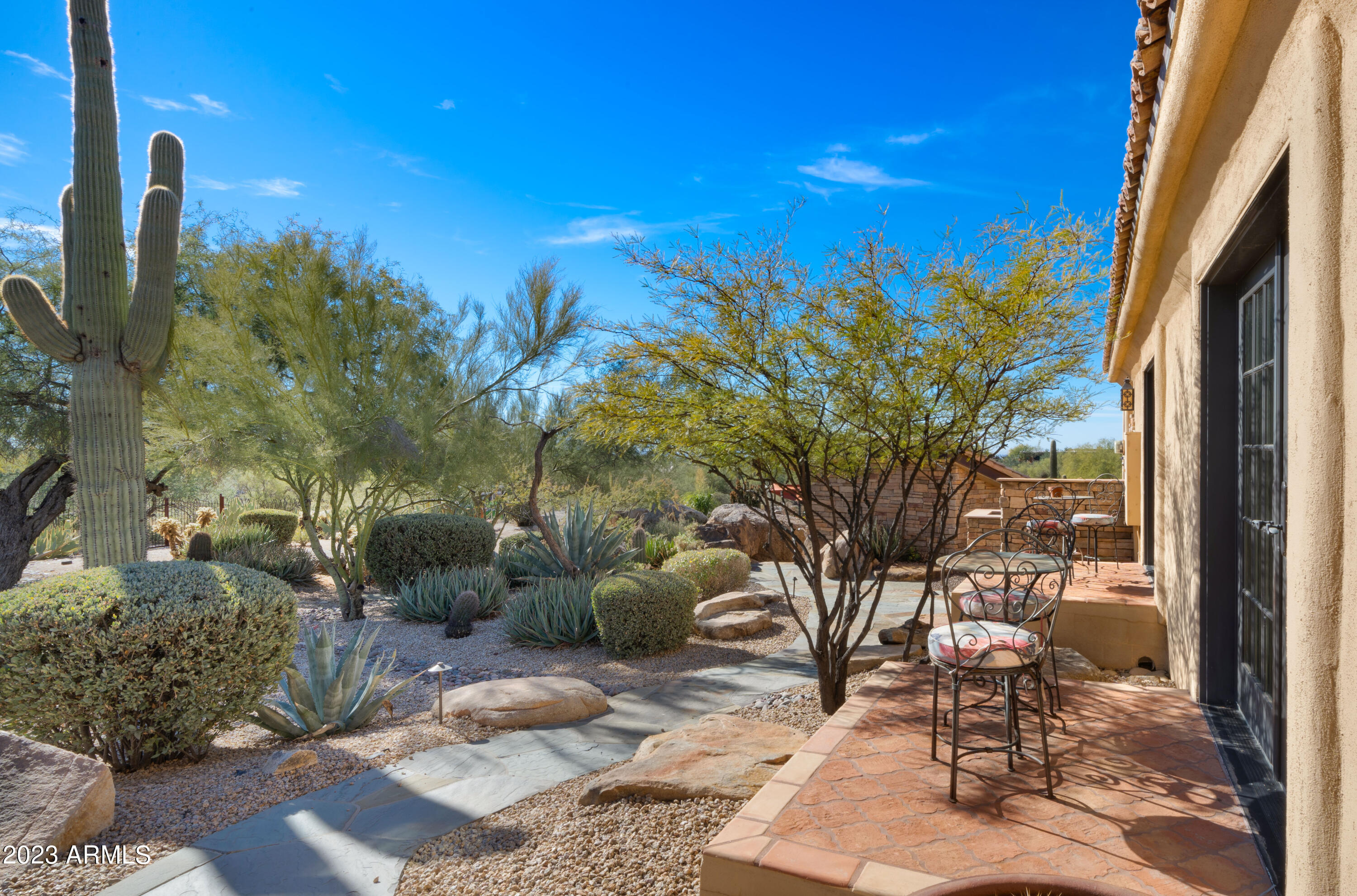 35035 N WHILEAWAY Road