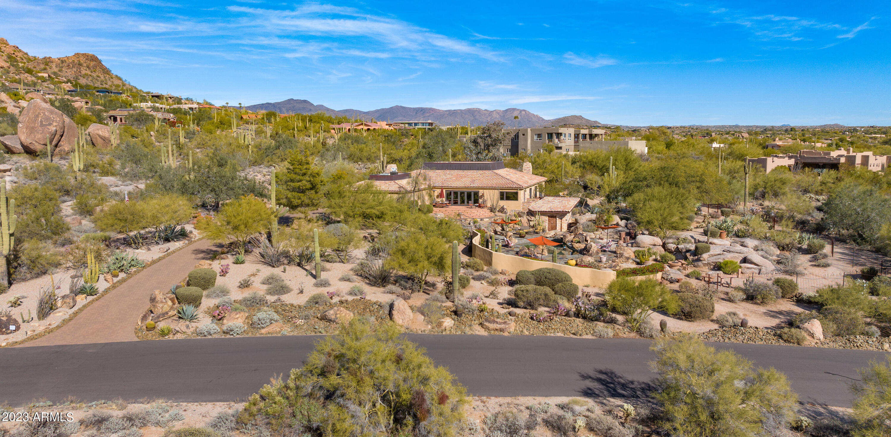 35035 N WHILEAWAY Road