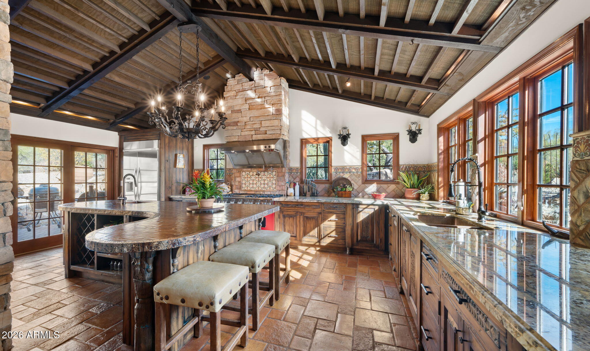 35035 N WHILEAWAY Road