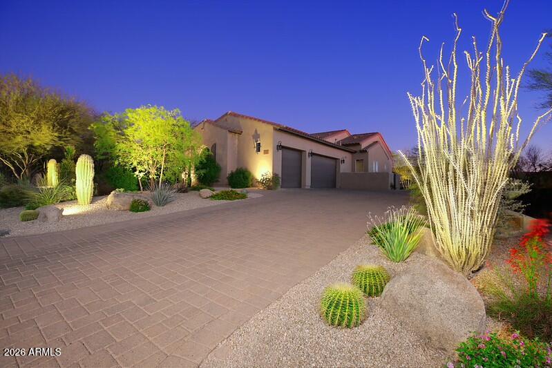 7531 E CAREFREE Drive