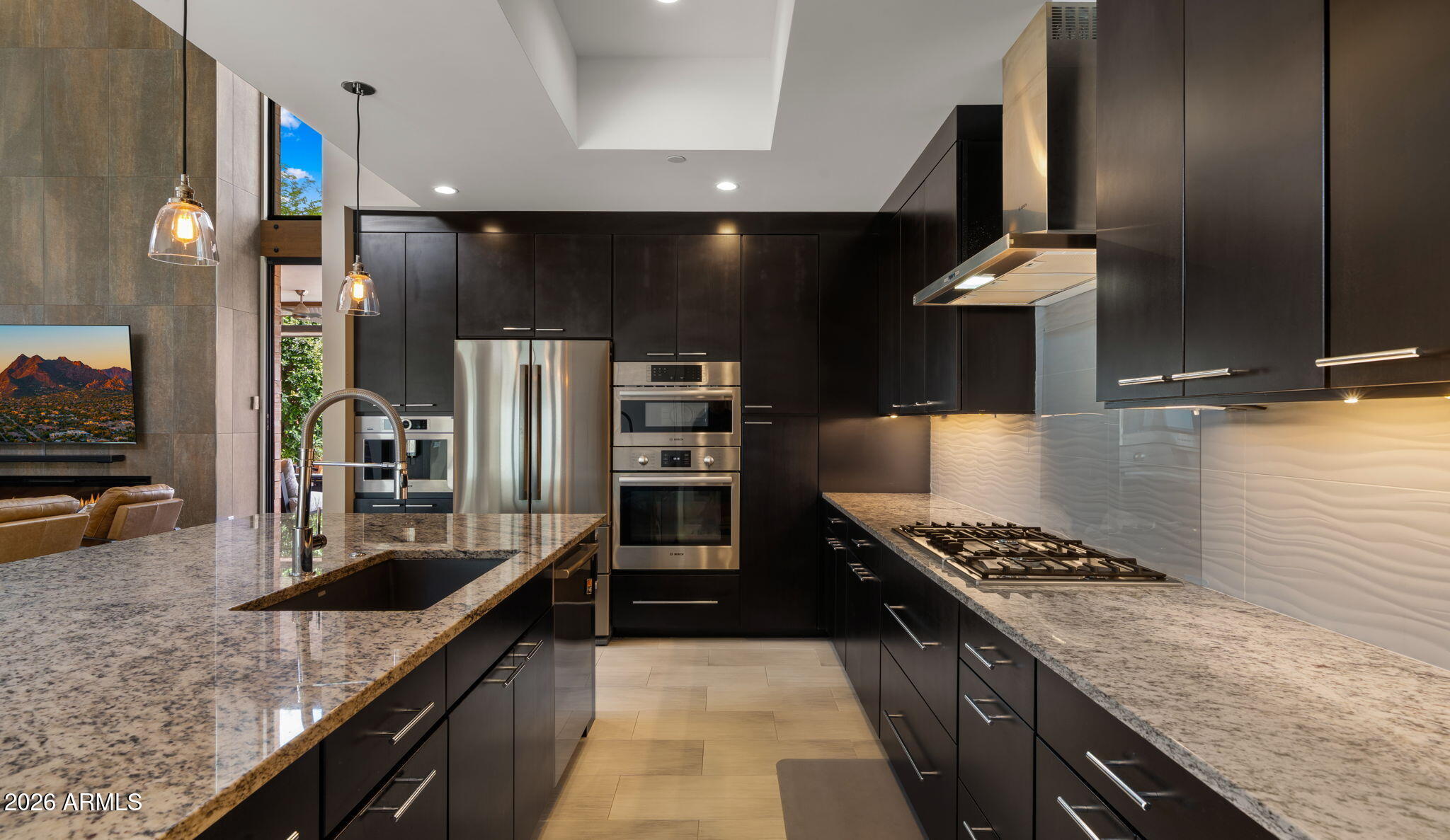 6525 E CAVE CREEK Road Unit: 21