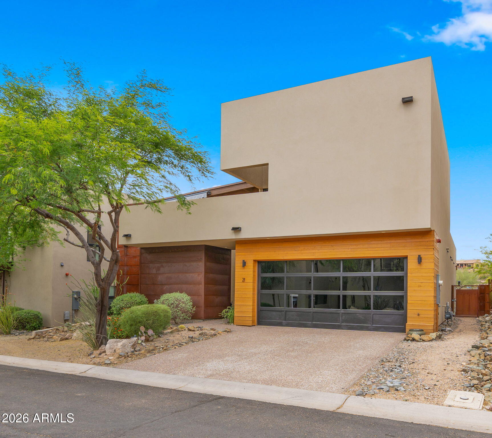 6525 E CAVE CREEK Road Unit: 21