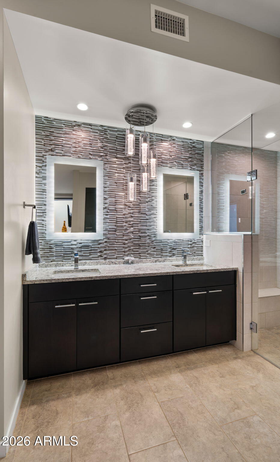 6525 E CAVE CREEK Road Unit: 21