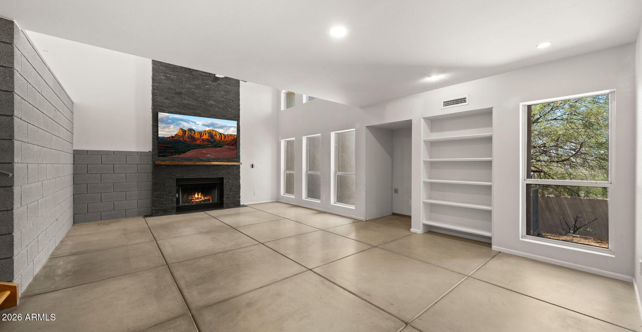 6035 E CARRIAGE Drive