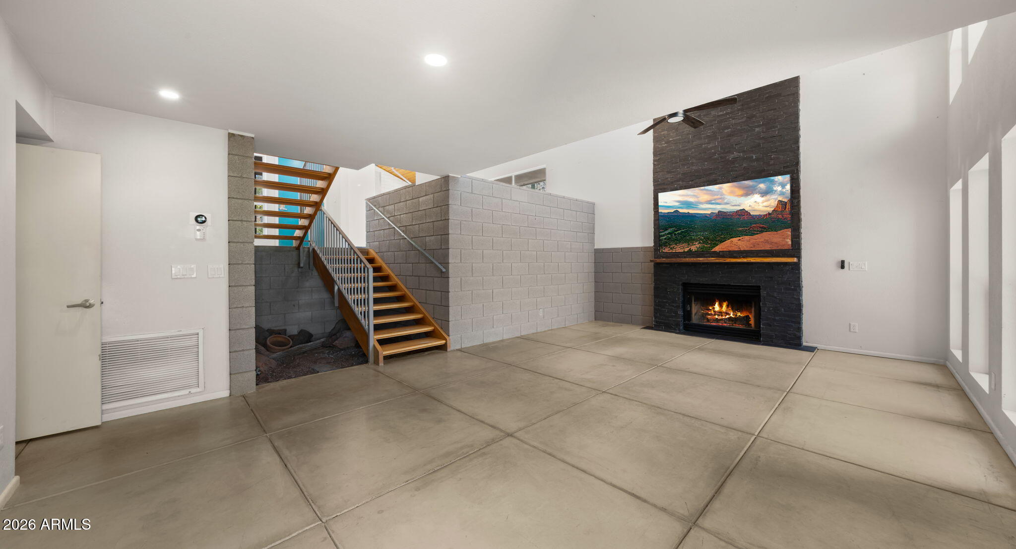 6035 E CARRIAGE Drive