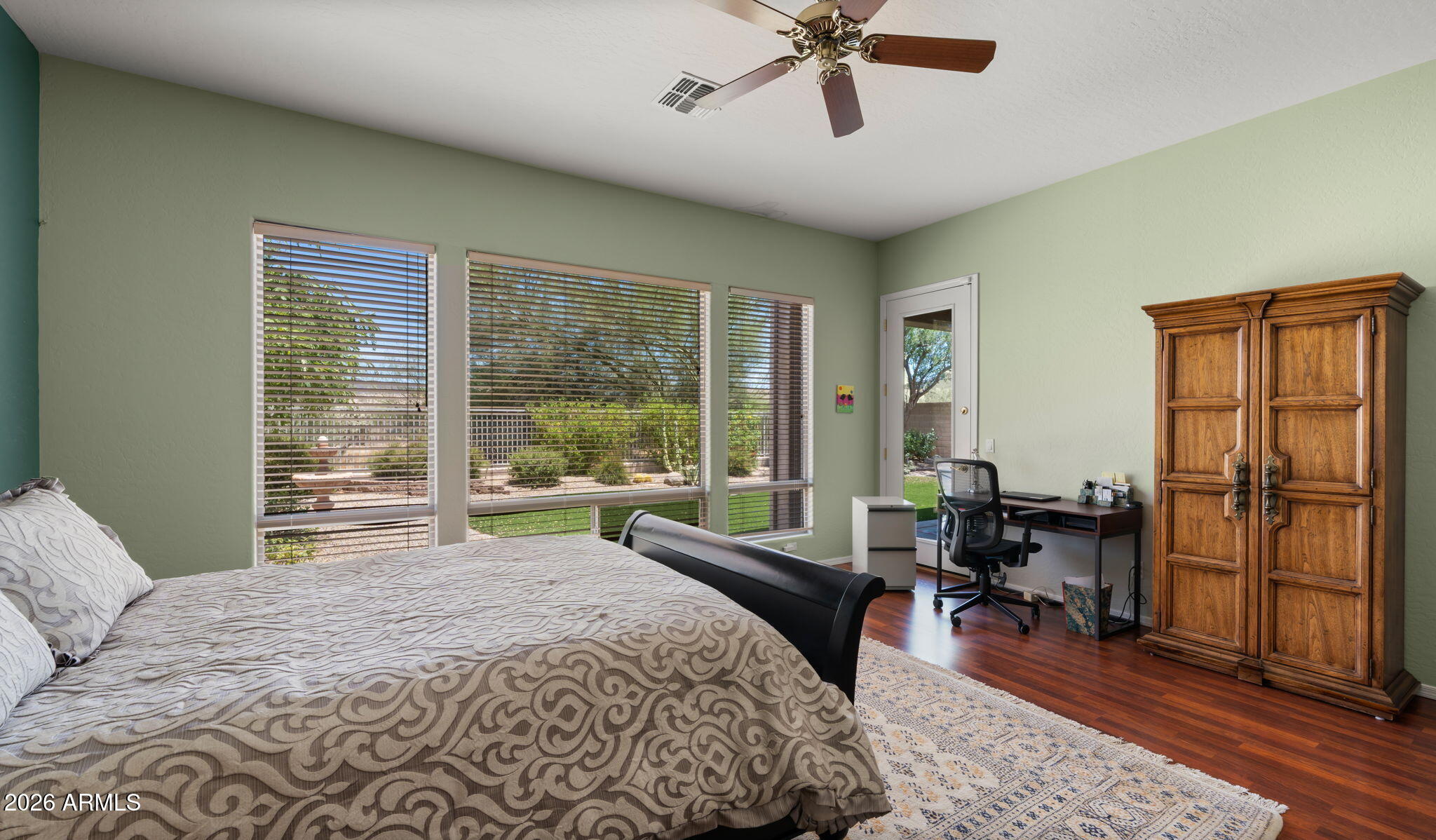 4044 E DESERT FOREST Trail