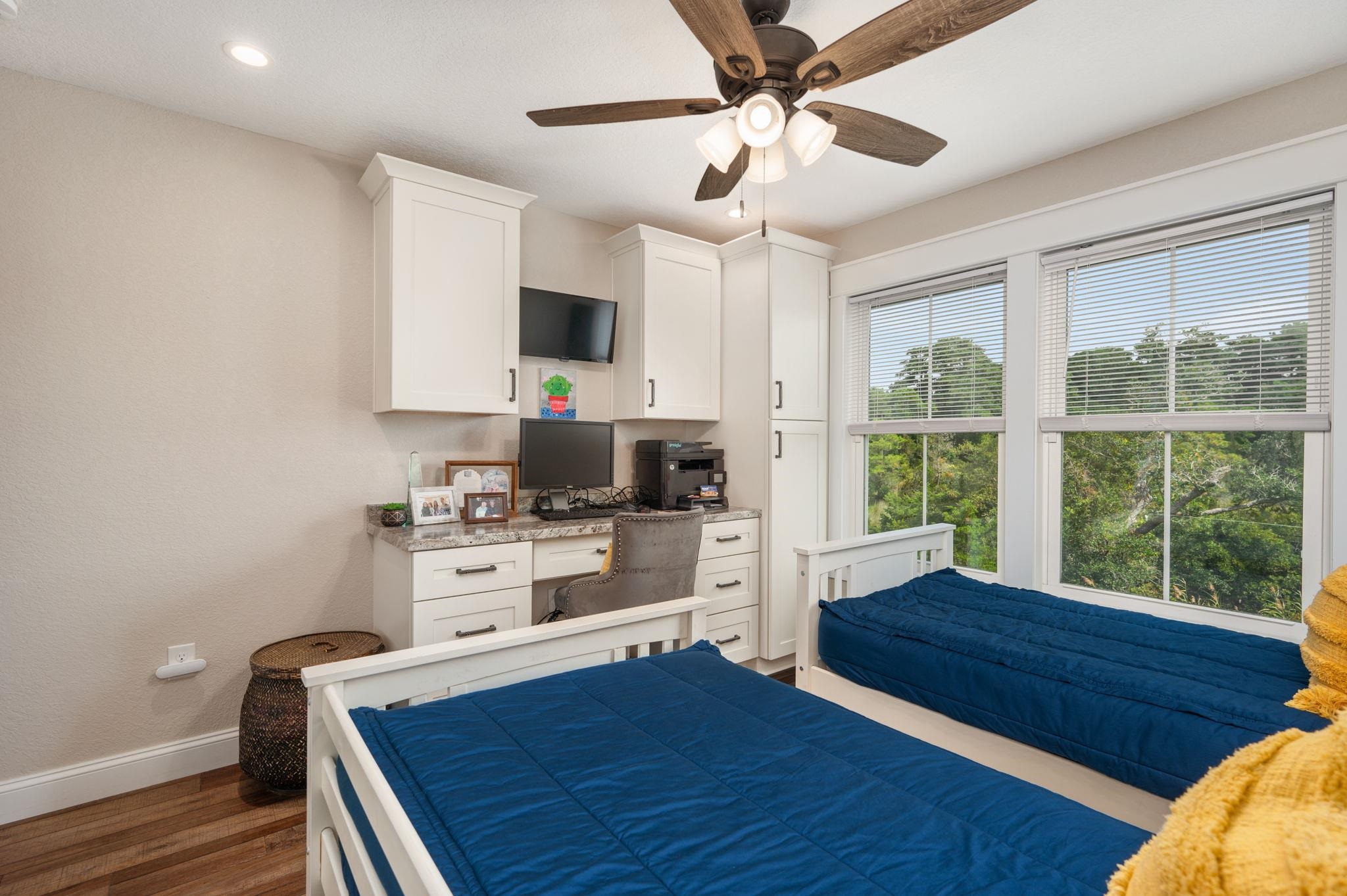 121 B Colington Pointe Drive unit 204B