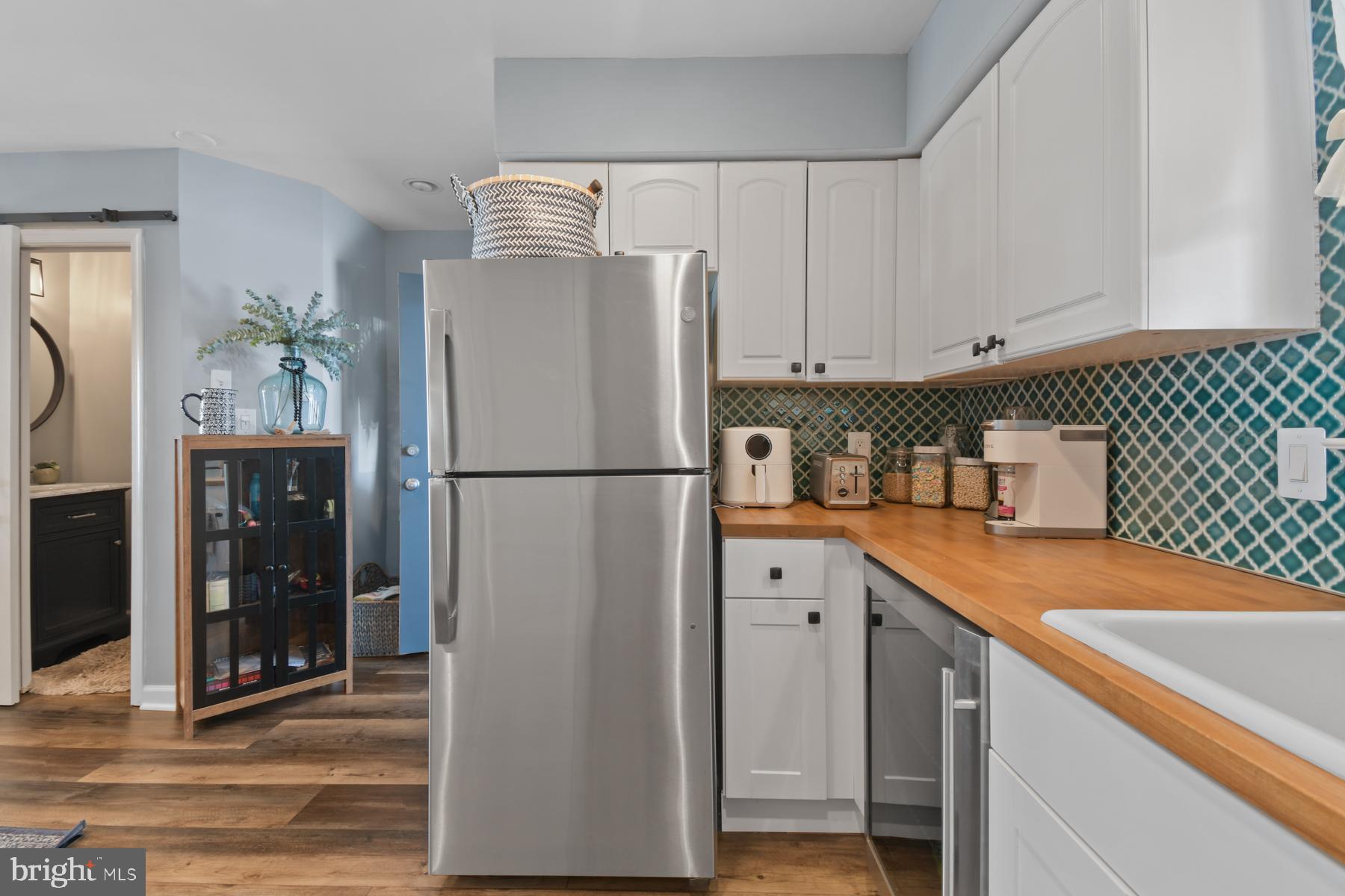 2821 PLOVER DRIVE 24