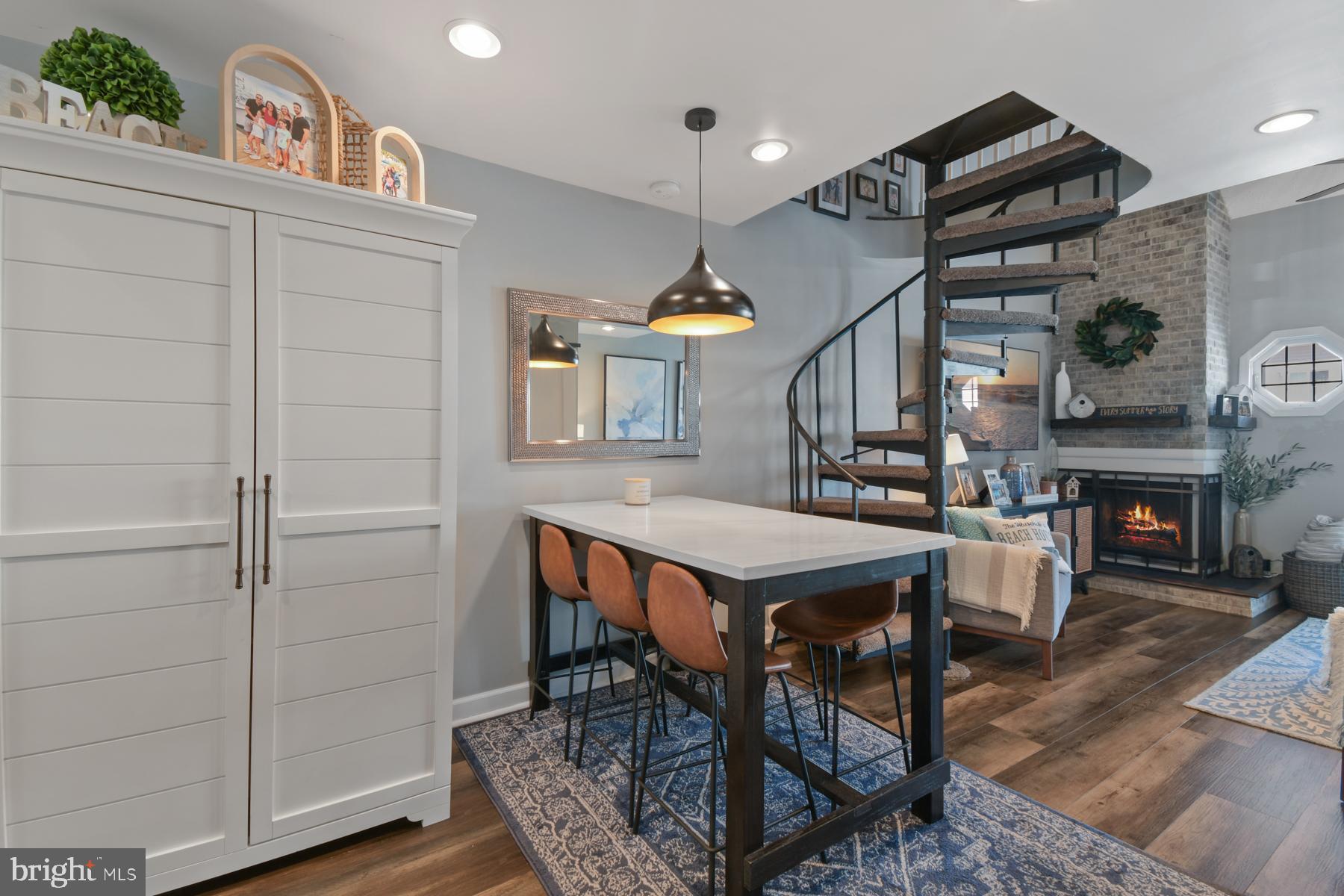 2821 PLOVER DRIVE 24