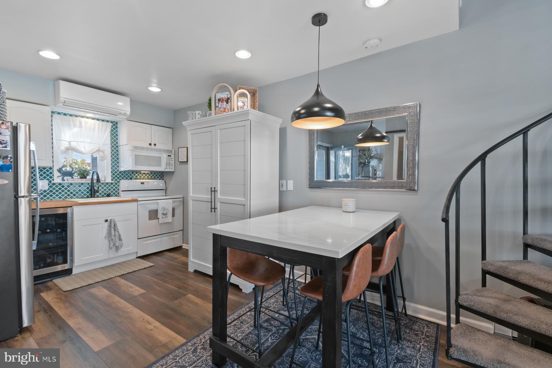 2821 PLOVER DRIVE 24