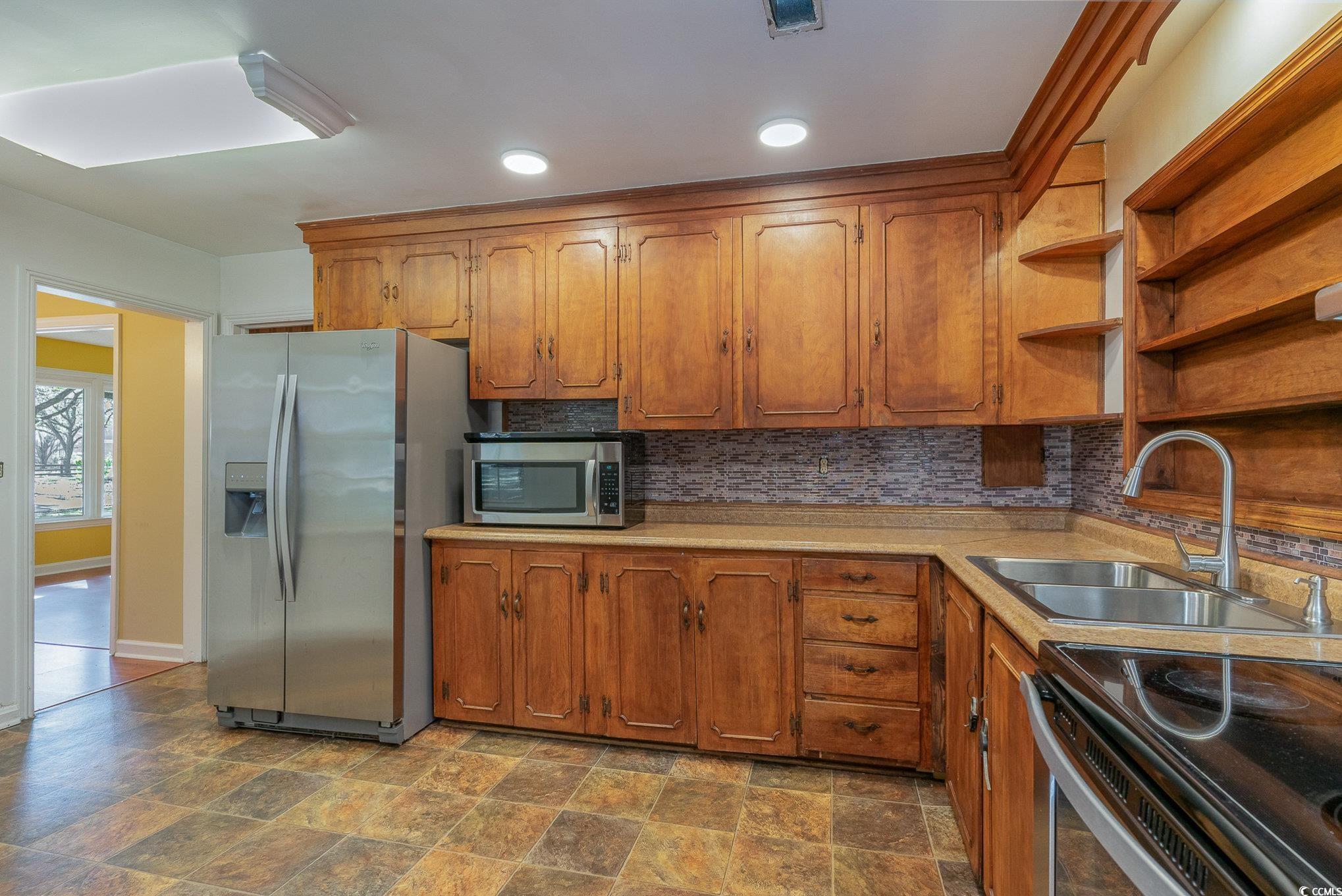 1302 Richmond Dr.