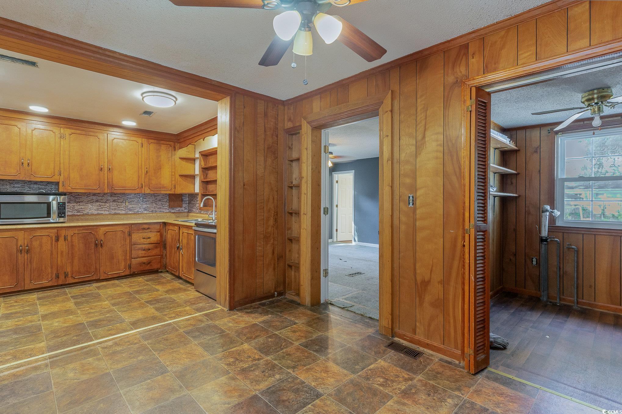 1302 Richmond Dr.