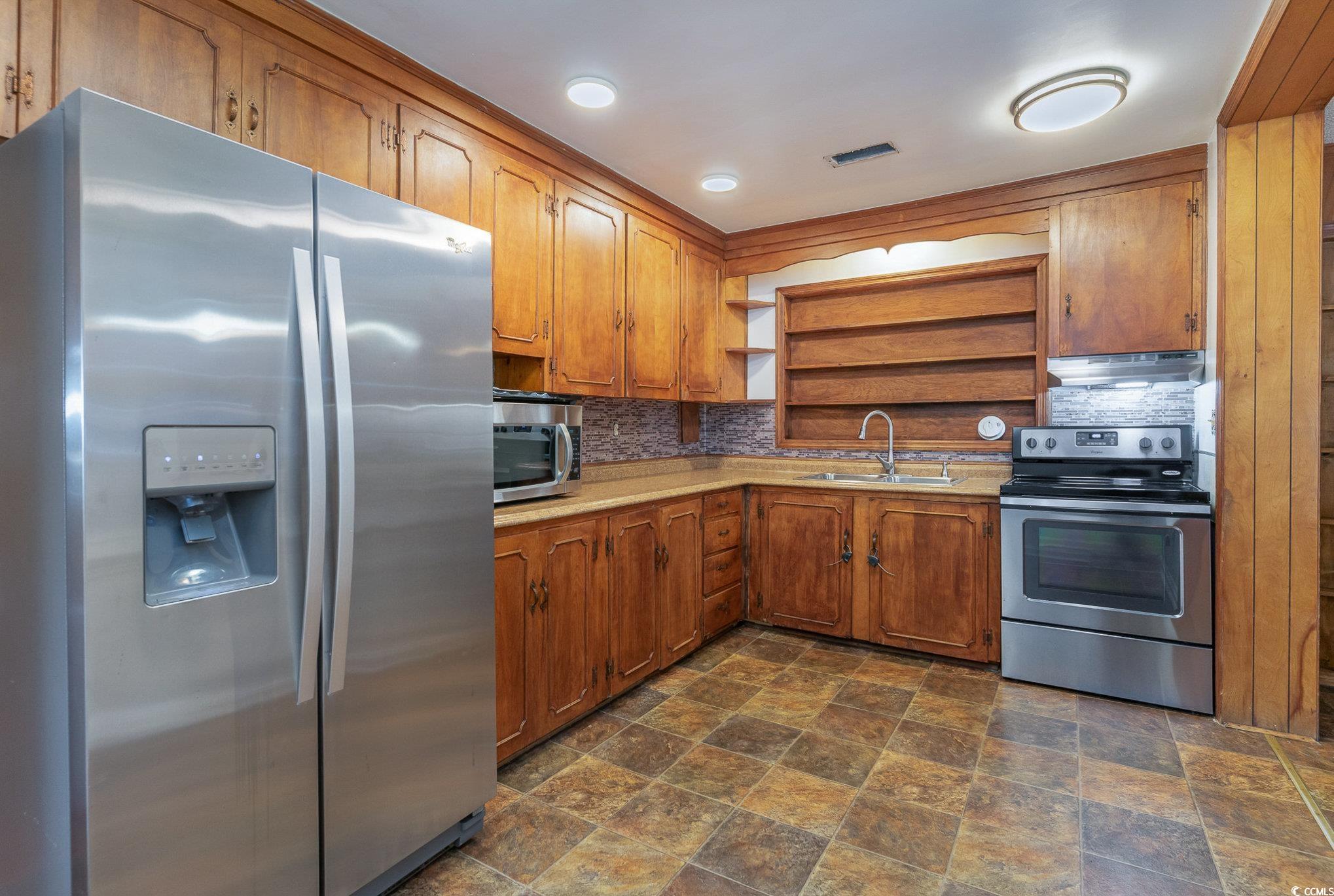 1302 Richmond Dr.