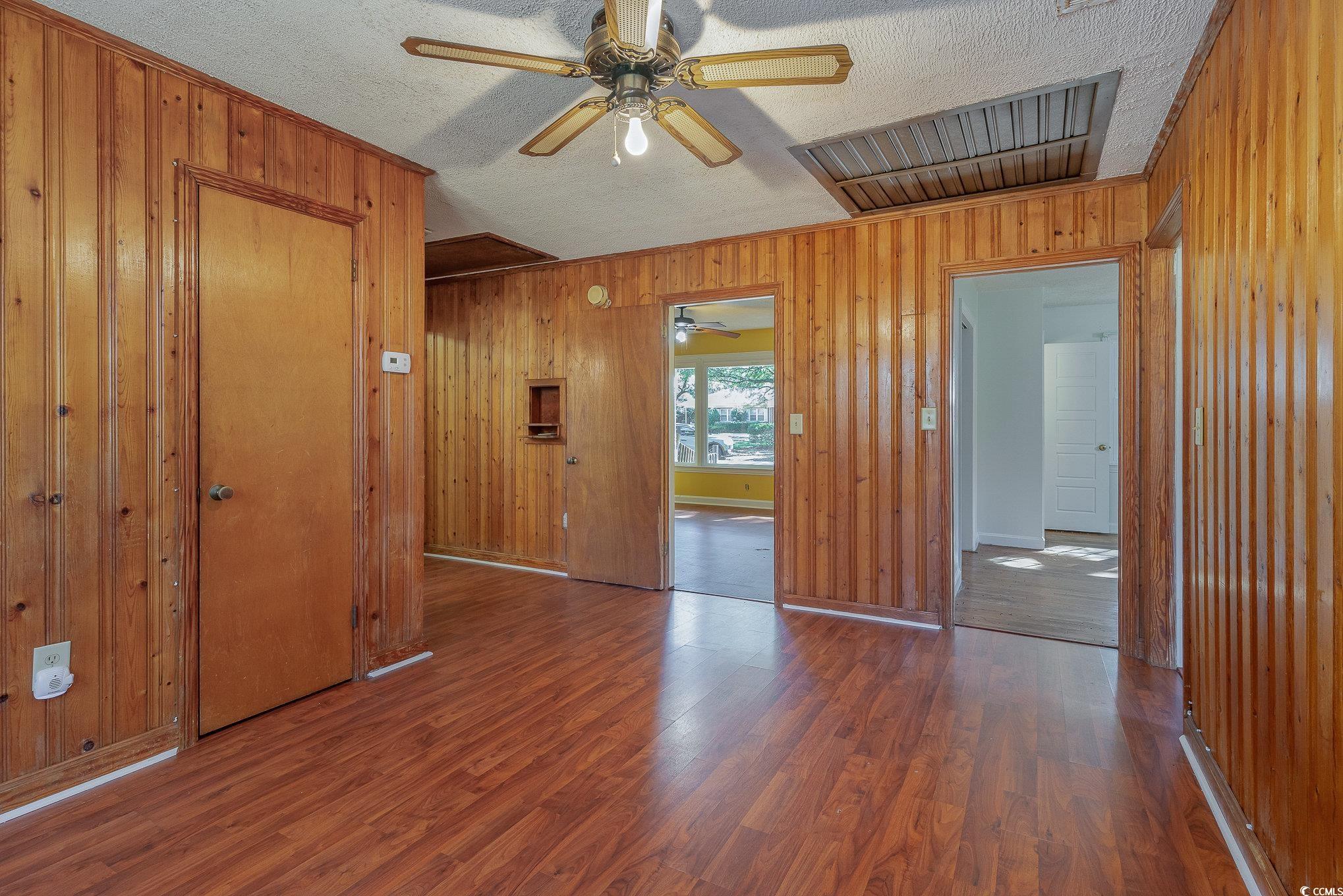 1302 Richmond Dr.