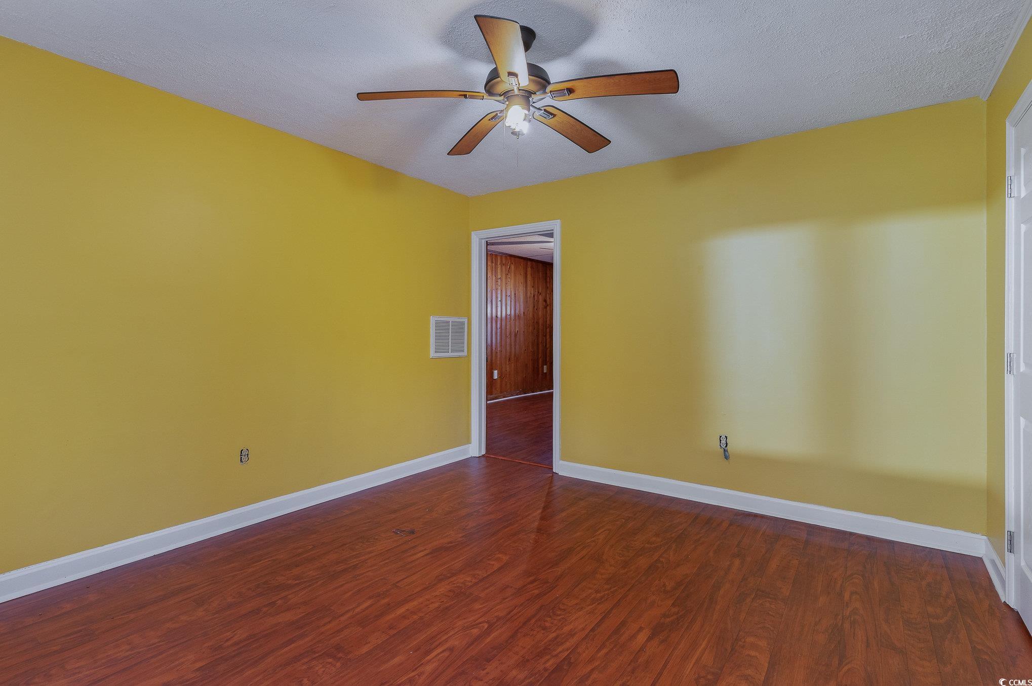 1302 Richmond Dr.