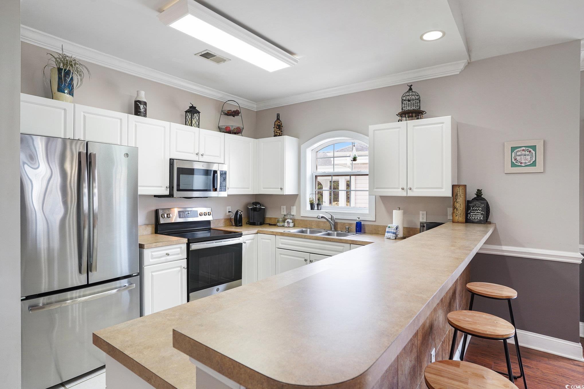 4878 Dahlia Ct. Unit: 301