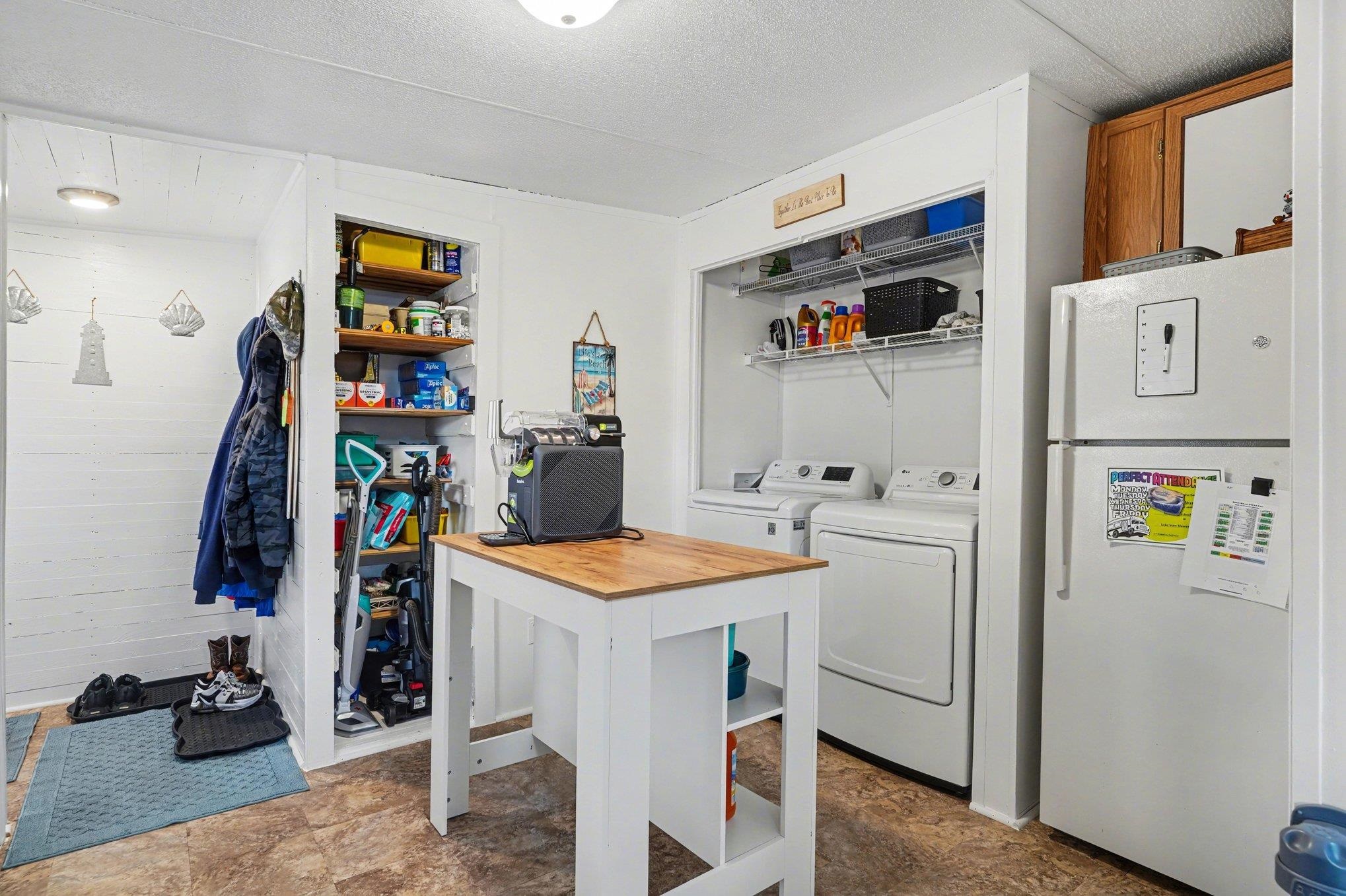1619 Grain Bin Rd.